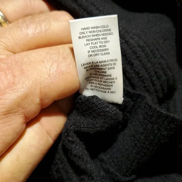 Tahari Black Pullover Sweater Size Large - Picture 10 of 11